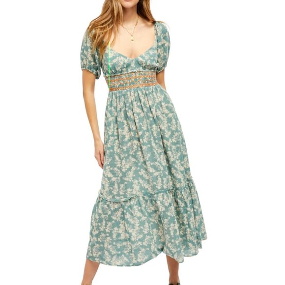 Free People Dresses & Skirts - Free People Puff Sleeve Floral Smocked Midi Dress